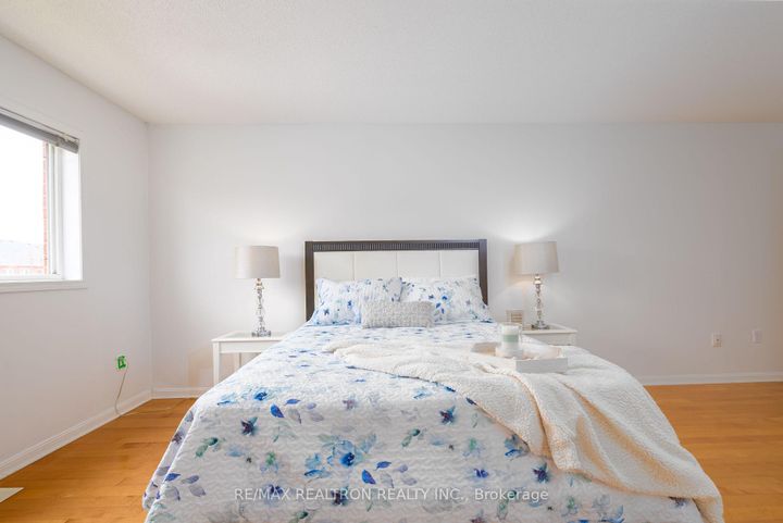Photo 19 at 11 Zermatt Way, Unionville, Markham