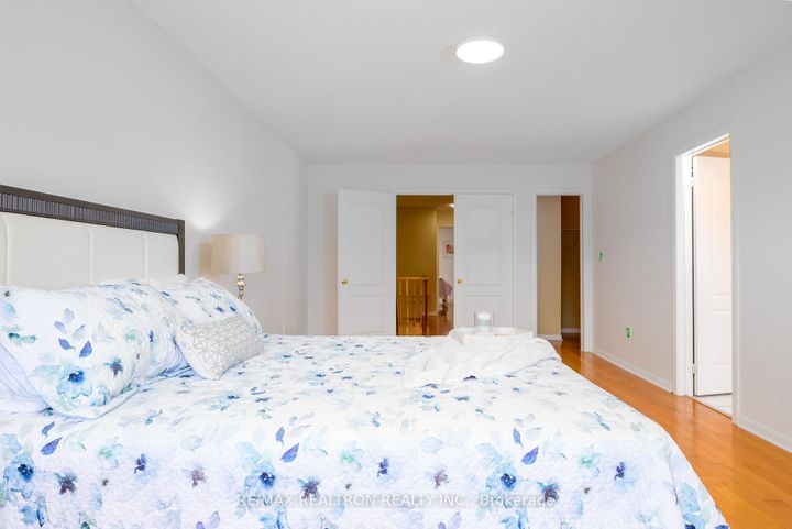 Photo 20 at 11 Zermatt Way, Unionville, Markham