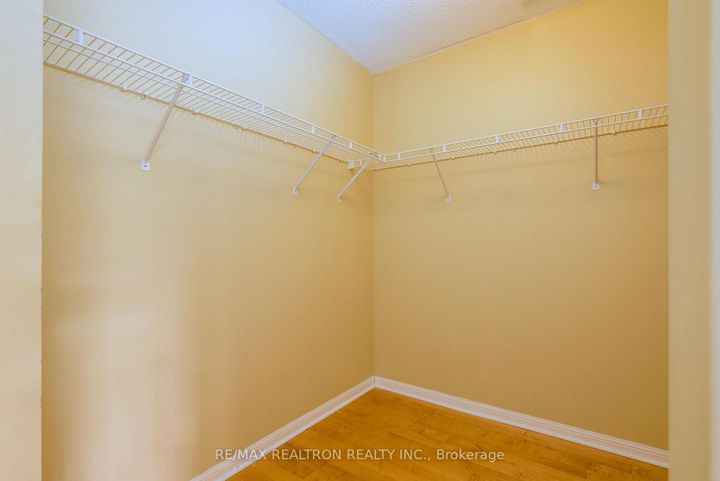 Photo 23 at 11 Zermatt Way, Unionville, Markham