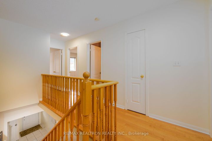 Photo 24 at 11 Zermatt Way, Unionville, Markham