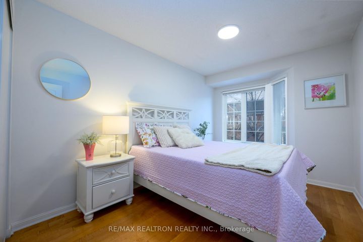 Photo 25 at 11 Zermatt Way, Unionville, Markham