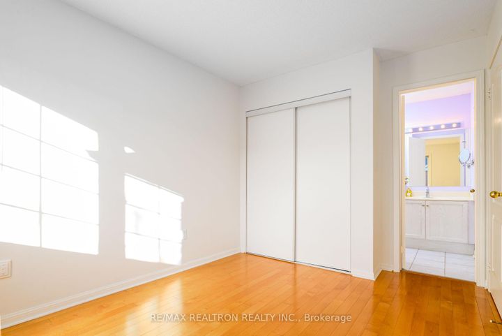 Photo 29 at 11 Zermatt Way, Unionville, Markham