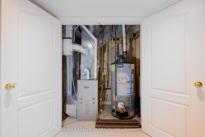 Photo 42 at 11 Zermatt Way, Unionville, Markham