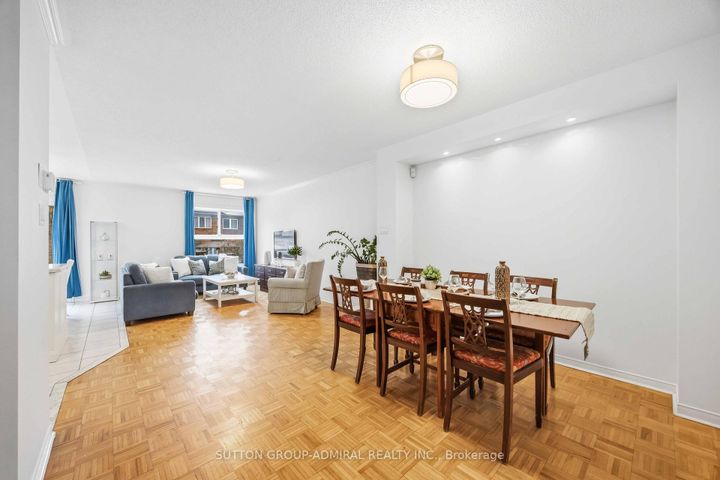 Photo 2 at 32 Bellagio Crescent, Patterson, Vaughan