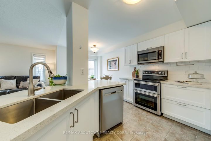 Photo 15 at 2322 Saddlecreek Crescent, WM Westmount, Oakville