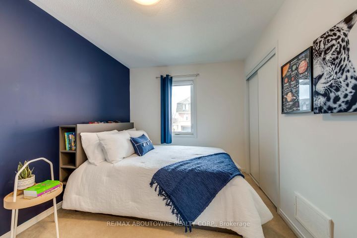 Photo 22 at 2322 Saddlecreek Crescent, WM Westmount, Oakville