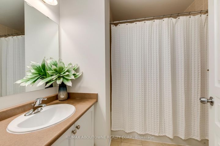 Photo 30 at 2322 Saddlecreek Crescent, WM Westmount, Oakville