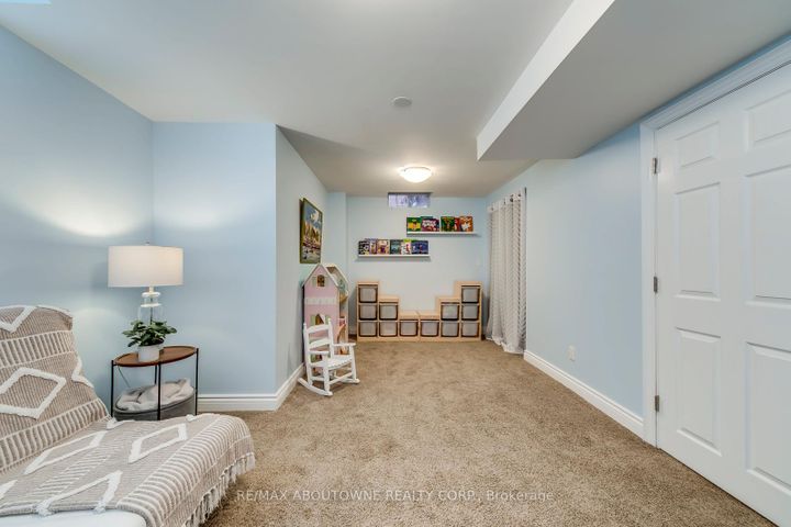 Photo 34 at 2322 Saddlecreek Crescent, WM Westmount, Oakville