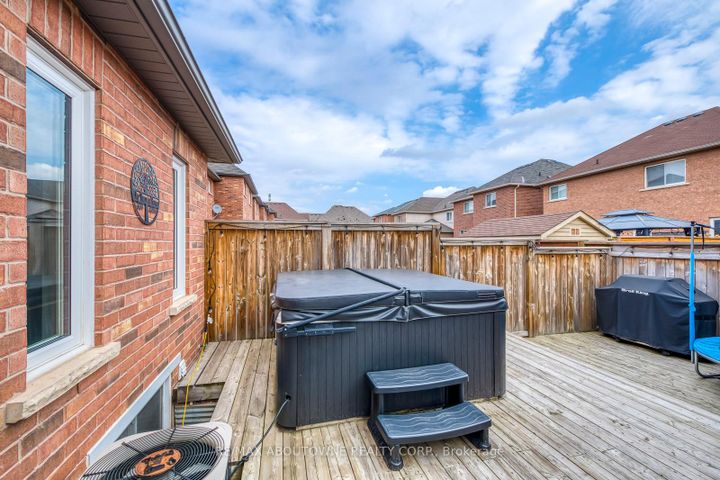 Photo 45 at 2322 Saddlecreek Crescent, WM Westmount, Oakville