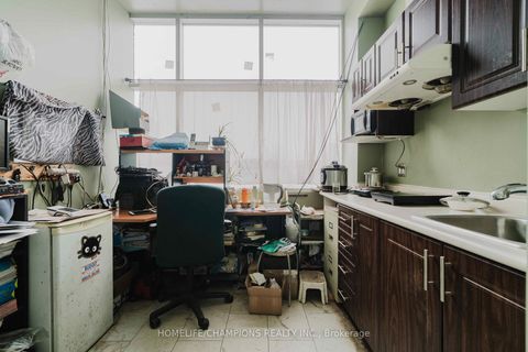 Photo 16 at 12 - 2835 Markham Road, Rouge E11, Toronto