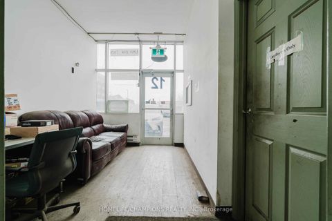 Photo 18 at 12 - 2835 Markham Road, Rouge E11, Toronto