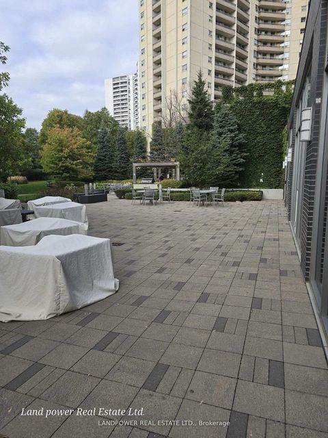 Photo 19 at 407 - 18 Graydon Hall Drive, Donalda, Toronto