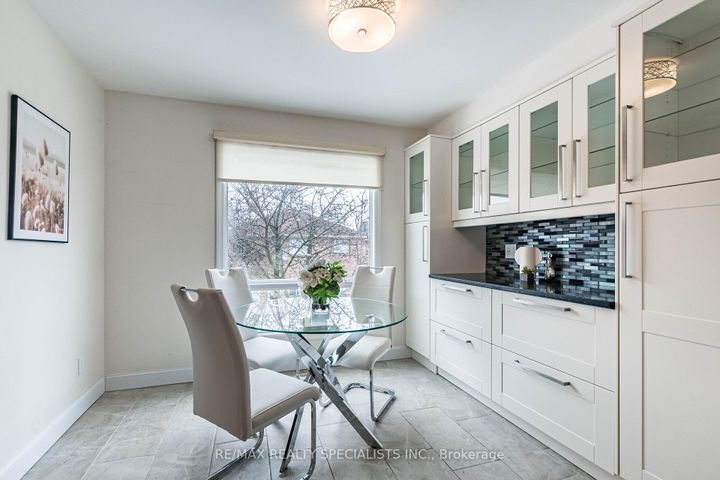 Photo 19 at 5255 Astwell Avenue, Hurontario, Mississauga