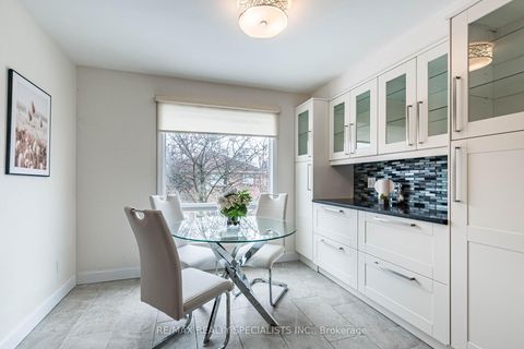 Photo 19 at 5255 Astwell Avenue, Hurontario, Mississauga