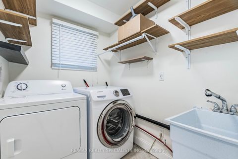 Photo 21 at 5255 Astwell Avenue, Hurontario, Mississauga