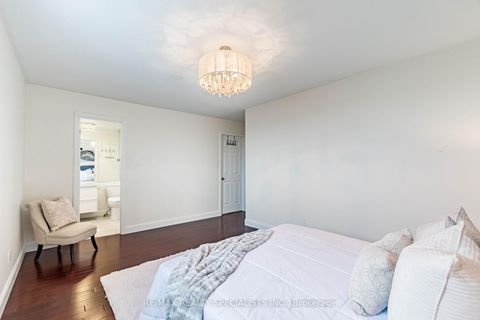 Photo 32 at 5255 Astwell Avenue, Hurontario, Mississauga