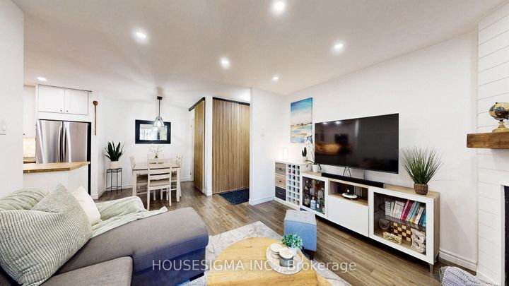 Photo 3 at 114 - 1496 Pilgrims Way, GA Glen Abbey, Oakville