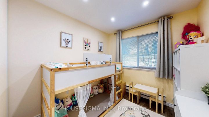 Photo 13 at 114 - 1496 Pilgrims Way, GA Glen Abbey, Oakville