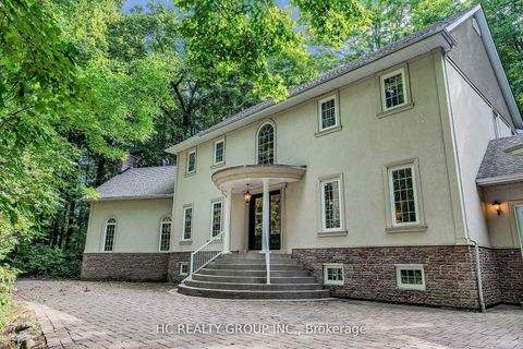 Photo 3 at 59 Elderberry Trail, Aurora Estates, Aurora