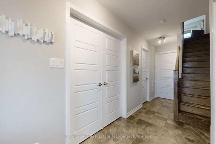 Photo 3 at 27 - 3002 Preserve Drive, GO Glenorchy, Oakville