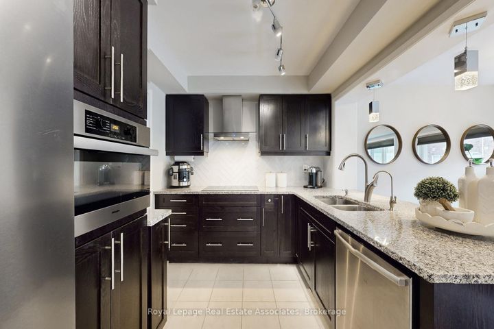 Photo 17 at 27 - 3002 Preserve Drive, GO Glenorchy, Oakville