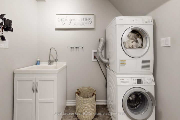 Photo 44 at 27 - 3002 Preserve Drive, GO Glenorchy, Oakville