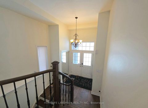 Photo 2 at 41 Mansard Drive, Jefferson, Richmond Hill