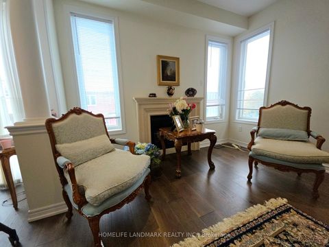 Photo 9 at 41 Mansard Drive, Jefferson, Richmond Hill