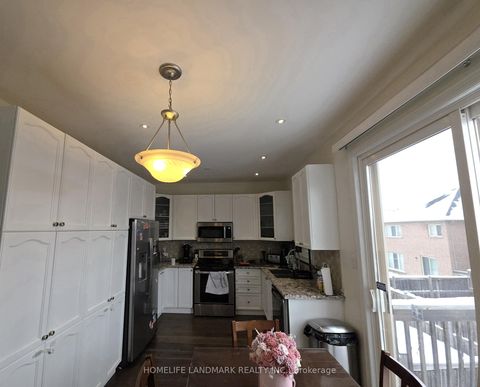 Photo 13 at 41 Mansard Drive, Jefferson, Richmond Hill