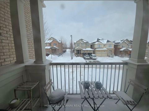 Photo 17 at 41 Mansard Drive, Jefferson, Richmond Hill