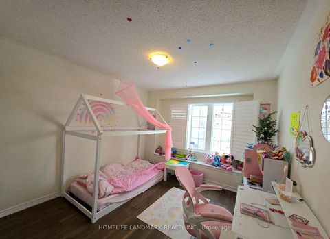 Photo 18 at 41 Mansard Drive, Jefferson, Richmond Hill