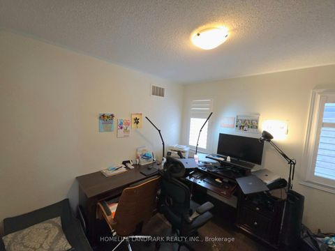 Photo 20 at 41 Mansard Drive, Jefferson, Richmond Hill