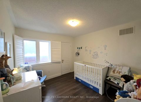 Photo 21 at 41 Mansard Drive, Jefferson, Richmond Hill