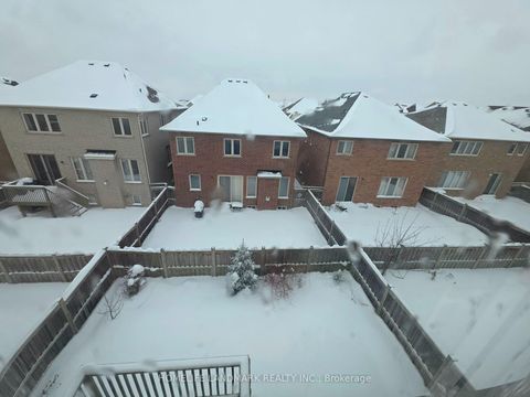 Photo 25 at 41 Mansard Drive, Jefferson, Richmond Hill