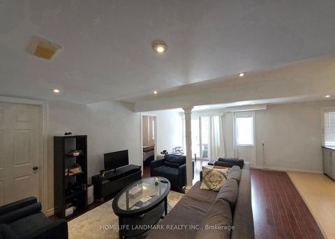 Photo 26 at 41 Mansard Drive, Jefferson, Richmond Hill