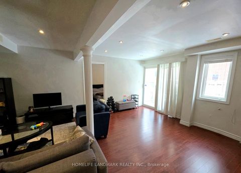 Photo 27 at 41 Mansard Drive, Jefferson, Richmond Hill