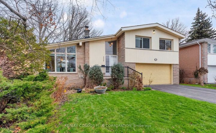 Photo 2 at 333 Pleasant Avenue, Newtonbrook West, Toronto