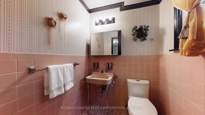 Photo 24 at 333 Pleasant Avenue, Newtonbrook West, Toronto