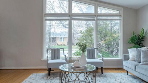 Photo 9 at 333 Pleasant Avenue, Newtonbrook West, Toronto