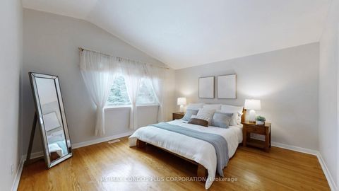 Photo 26 at 333 Pleasant Avenue, Newtonbrook West, Toronto