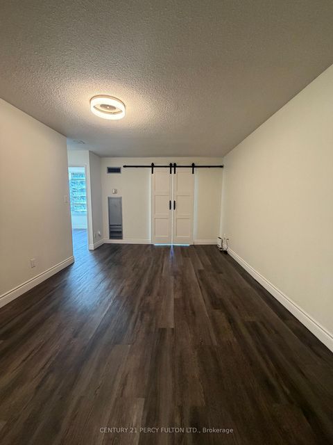 Photo 2 at 1115 - 30 Greenfield Avenue, Willowdale East, Toronto