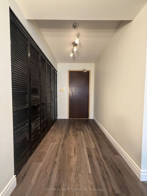 Photo 3 at 1115 - 30 Greenfield Avenue, Willowdale East, Toronto