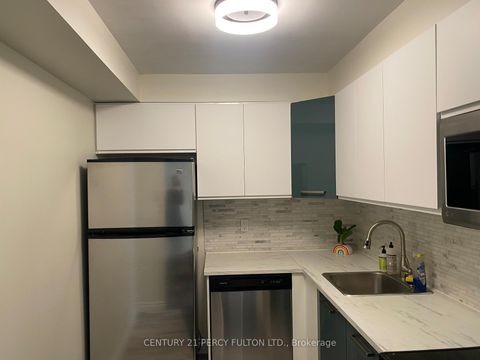 Photo 12 at 1115 - 30 Greenfield Avenue, Willowdale East, Toronto