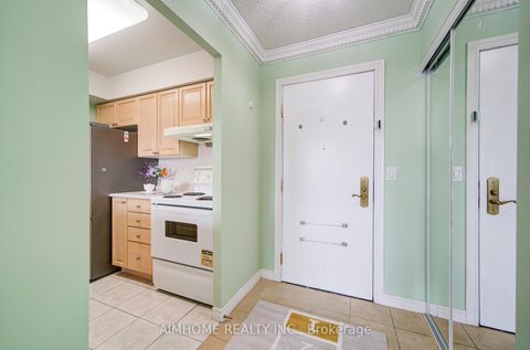 Photo 5 at 1705 - 18 Sommerset Way, Willowdale East, Toronto