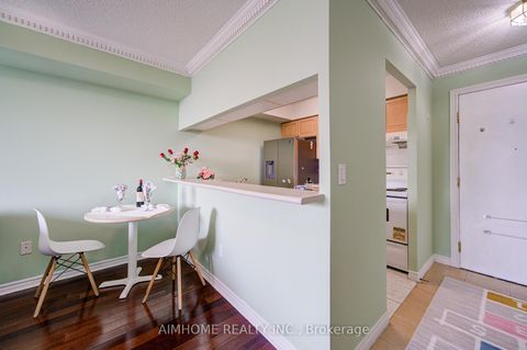 Photo 10 at 1705 - 18 Sommerset Way, Willowdale East, Toronto