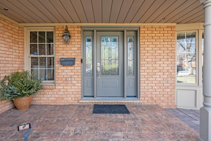 Photo 1 at 1274 Hilton Lane, GA Glen Abbey, Oakville