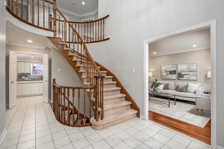 Photo 3 at 1274 Hilton Lane, GA Glen Abbey, Oakville