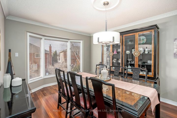 Photo 10 at 1274 Hilton Lane, GA Glen Abbey, Oakville