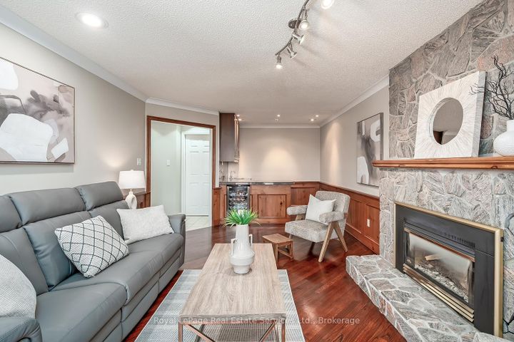 Photo 18 at 1274 Hilton Lane, GA Glen Abbey, Oakville