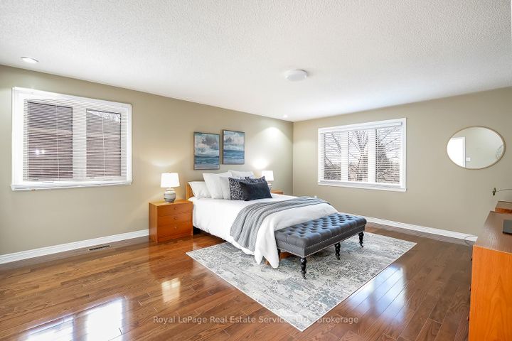 Photo 25 at 1274 Hilton Lane, GA Glen Abbey, Oakville